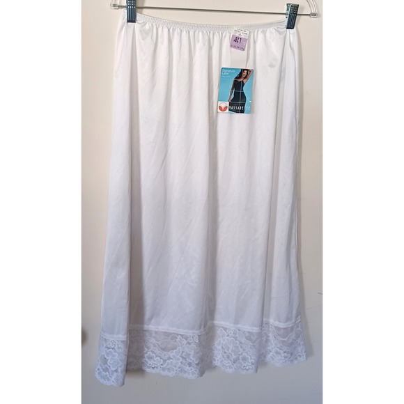 vassarette Other - Vassarette White Ice Signature Lace Half Slip 28 Inch Length Size L NWT Classic